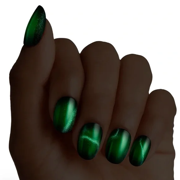 🍀KISS Voguish Glow in the dark Fantasy sci-fi Press On Glue Nails - Night Sky - Picture 2 of 4